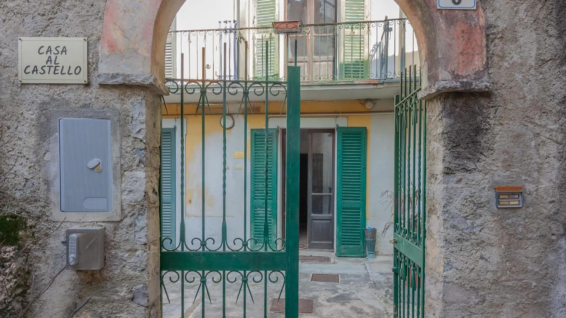 Corte Al Castello Perledo Apartment